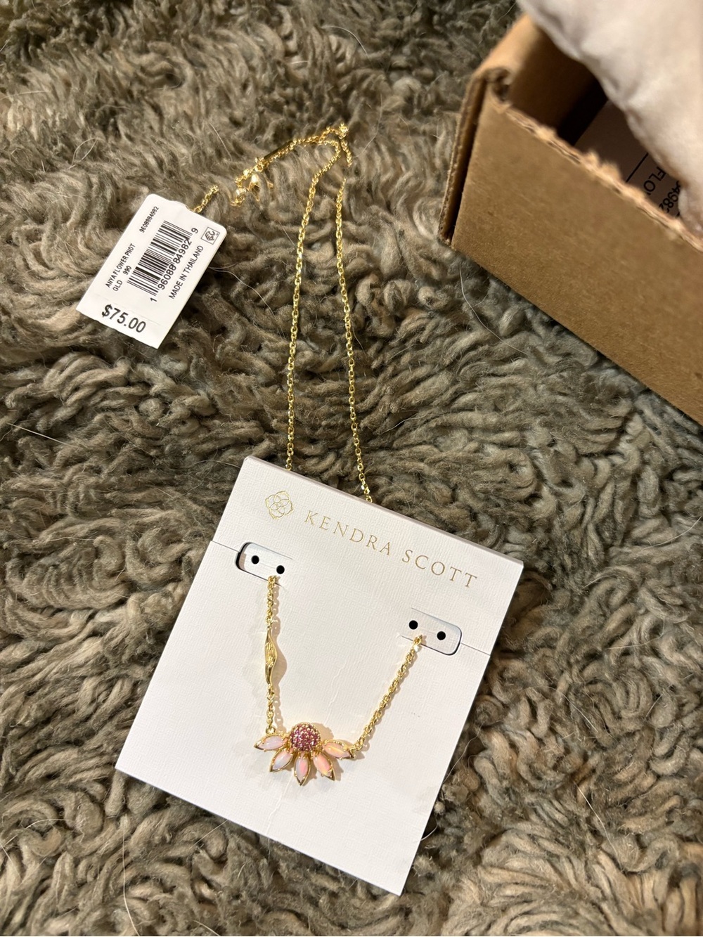 Kendra Scott Gold Opalescent Pink Daisy Pendant Necklace - Picture 5 of 6